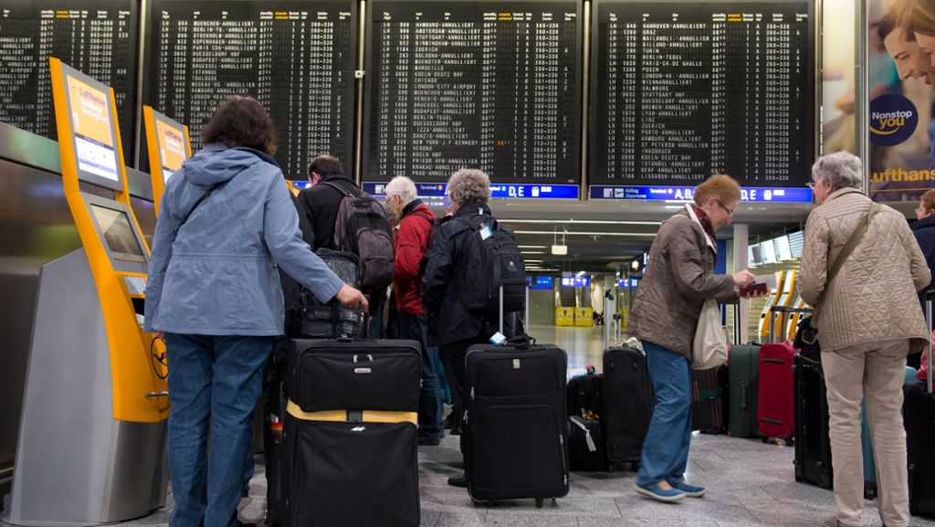Warnstreik am Frankfurter Flughafen: Hunderte Flüge am Dienstag gestrichen