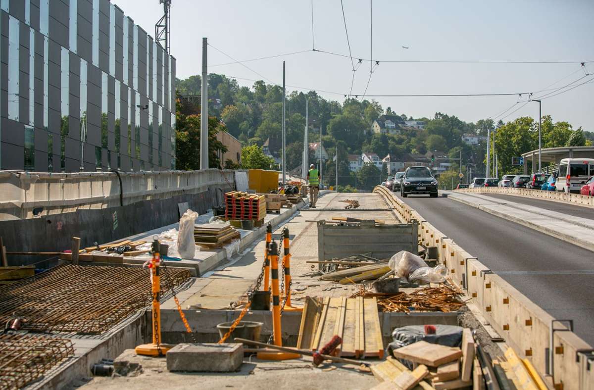 September 2020: Auch nach anderthalb Jahren Sanierung gibt es noch einiges zu tun auf der Vogelsangbrücke.