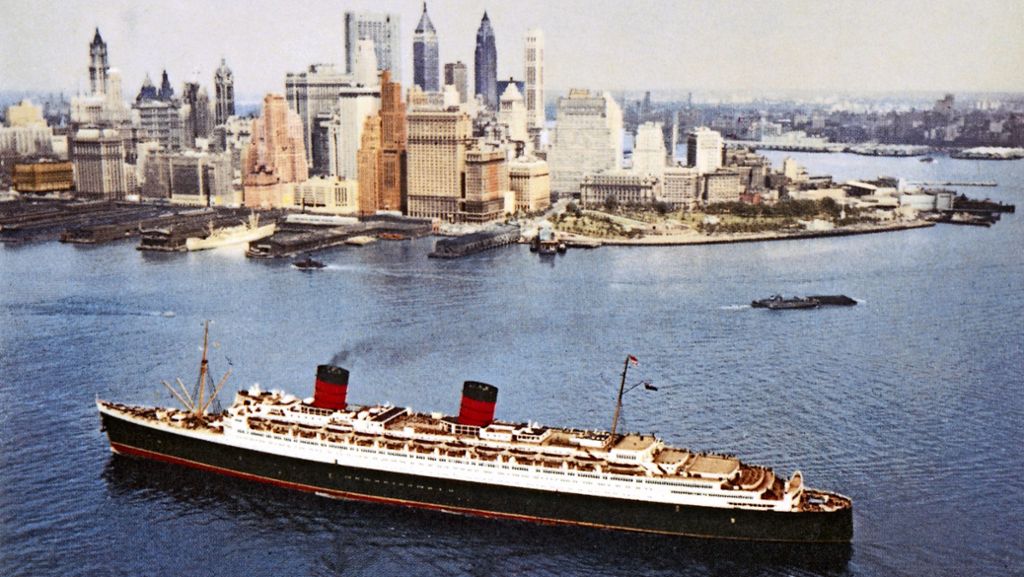  Die Queen Elizabeth war fast 60 Jahre lang das größte Schiff der Welt. Sie diente als Truppentransporter im Zweiten Weltkrieg und spielte in einem James-Bond-Film mit. 