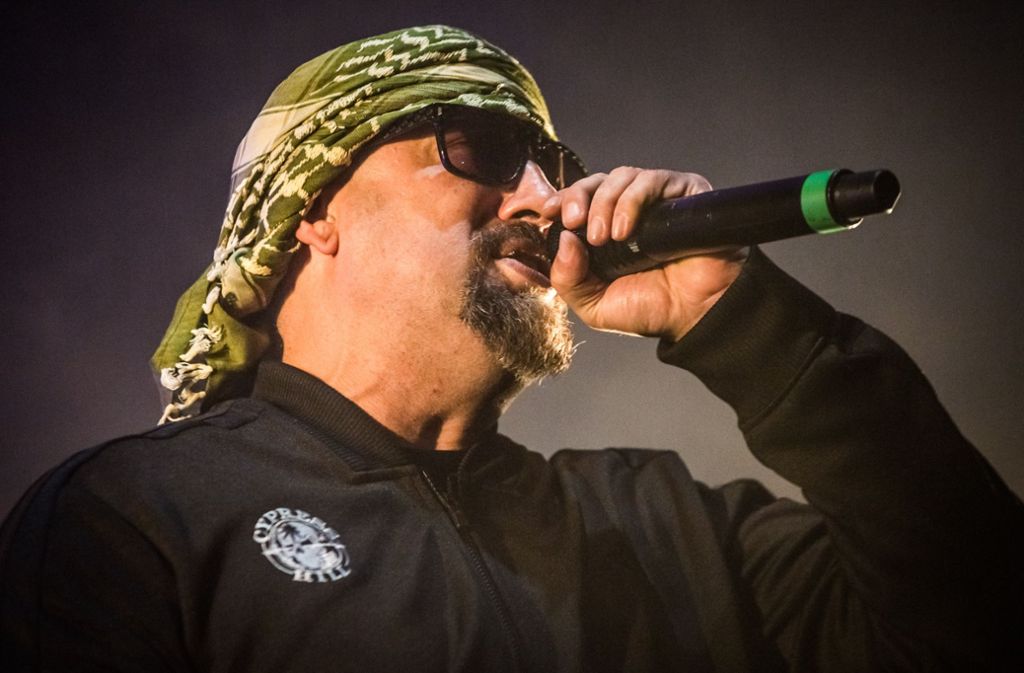 Mit Einsatz: der Rapper B-Real von Cypress Hill in der Porsche-Arena