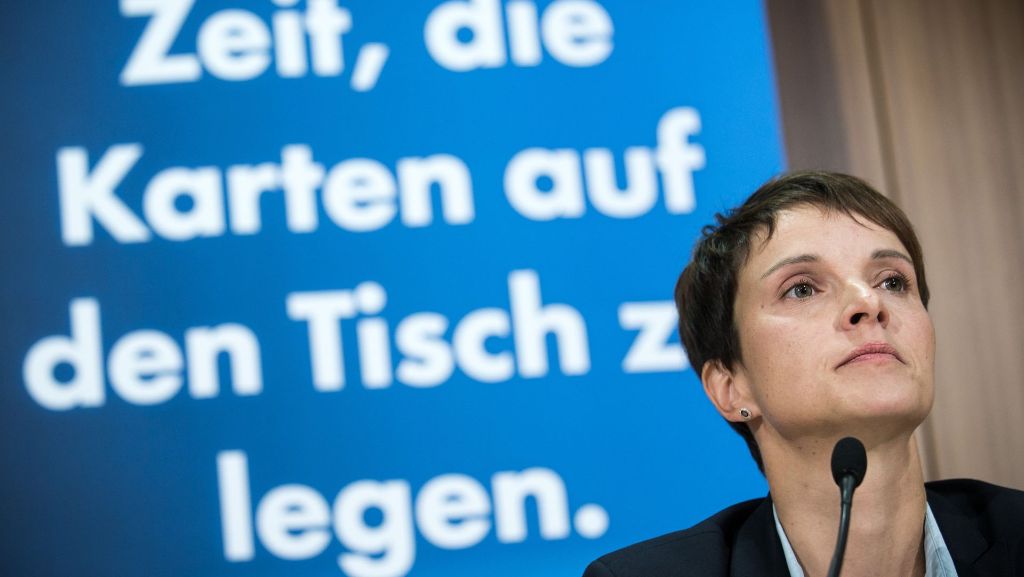  Seit über einem Jahr laufen die Meineid-Ermittlungen gegen AfD-Chefin Frauke Petry. Nun soll ihre Immunität als Abgeordnete im sächsischen Landtag aufgehoben werden - wenige Wochen vor der Bundestagswahl. 
