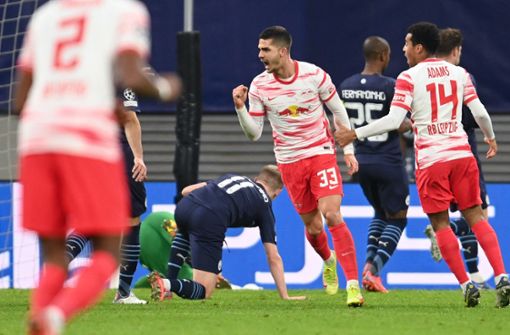 André Silva (33) erzielte das zwischenzeitliche 2:0 für Leipzig. Foto: dpa/Robert Michael