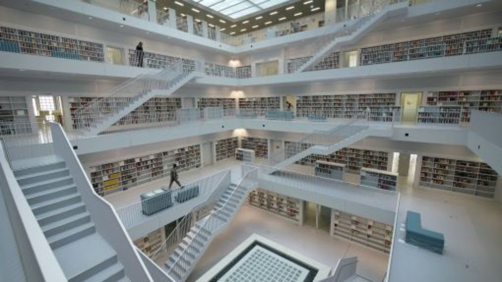 Stadtbibliothek in Stuttgart: Höhere Gebühr für Bücherei?