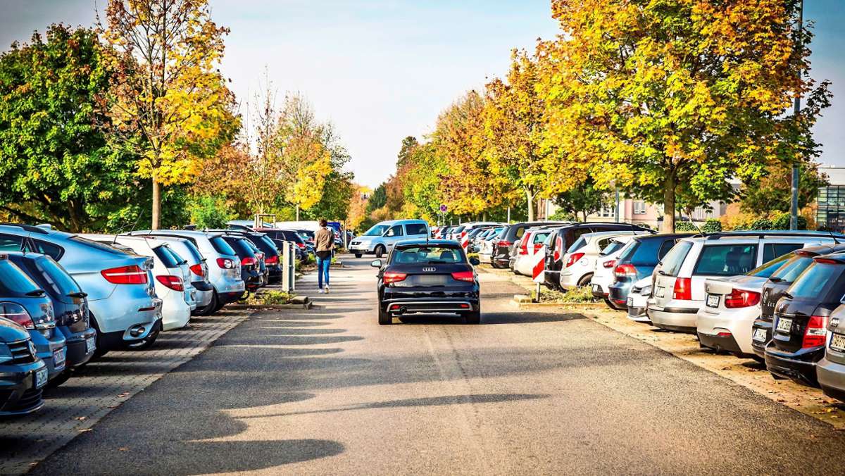 Stellplätze an der Uni Hohenheim: Neue Parkgebühren ab Herbst – 2021 problematisch für Anwohner