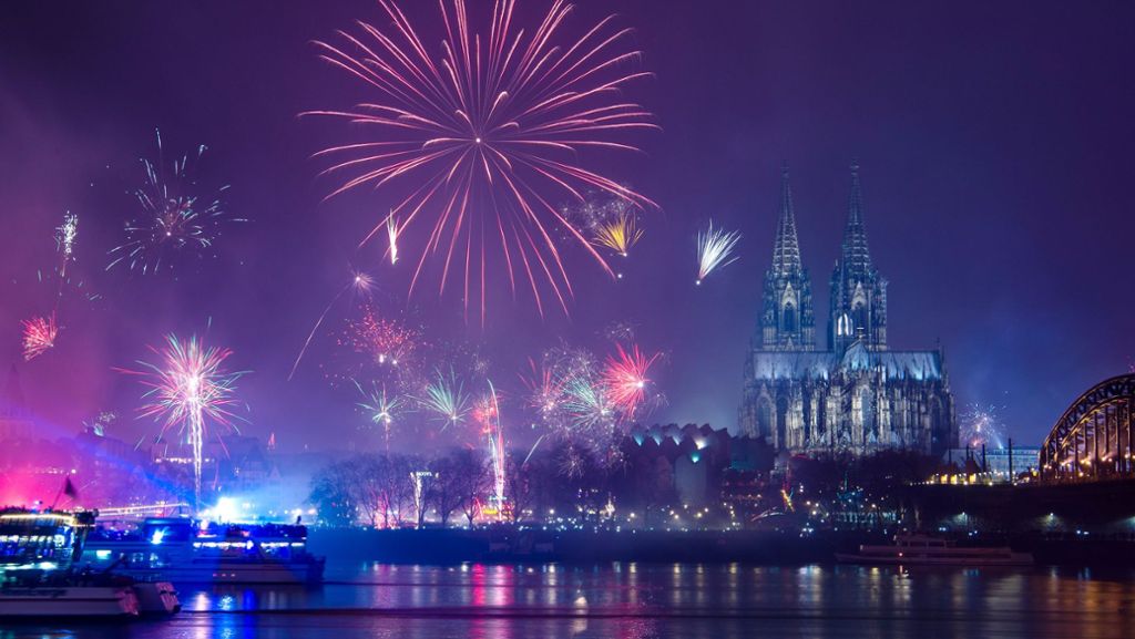 Neujahr: 2019 ist da - Silvesterfeiern in ganz Deutschland
