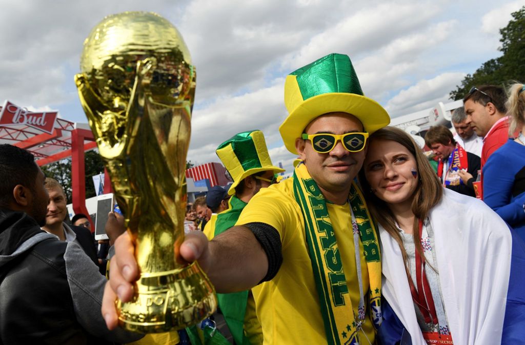 Aber auch dieser Brasilianer will den Pokal haben.