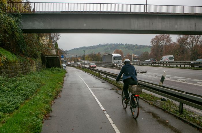 Esslingen: Radschnellweg  am Südufer des Neckars im Visier