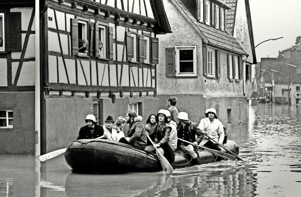 In Freiberg mussten die Bewohner in Schlauchbooten gerettet werden...