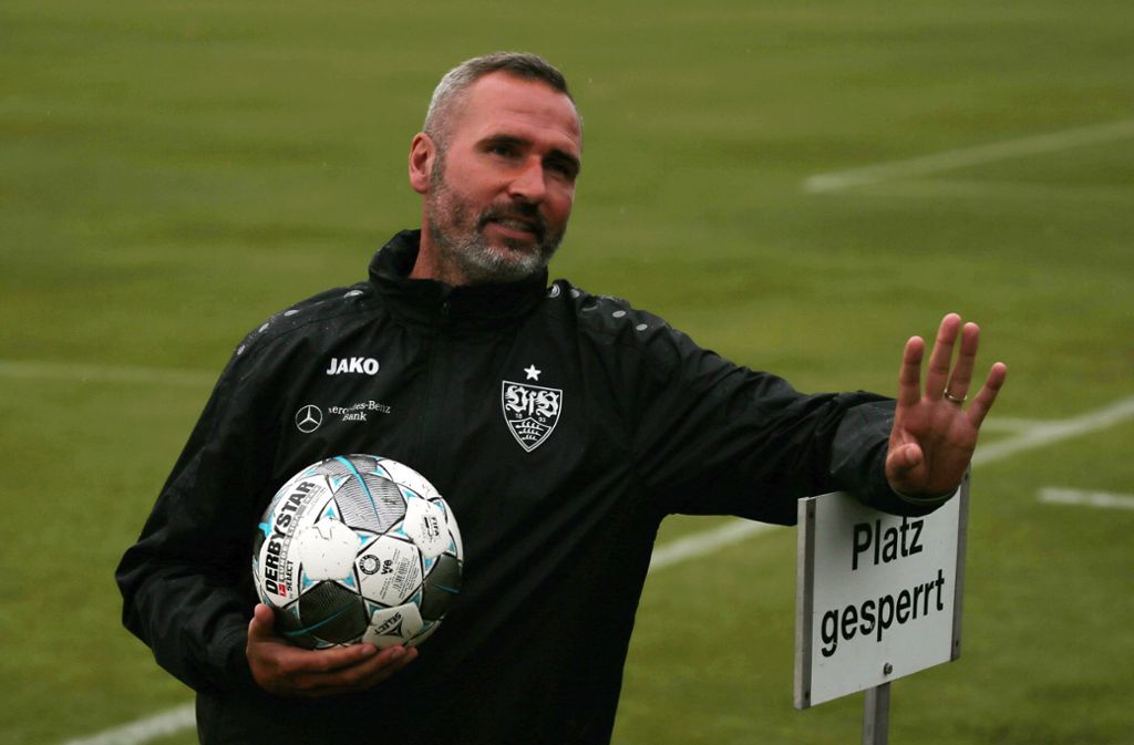 Tim Walter führt den VfB Stuttgart seit diesem Sommer als Trainer an.