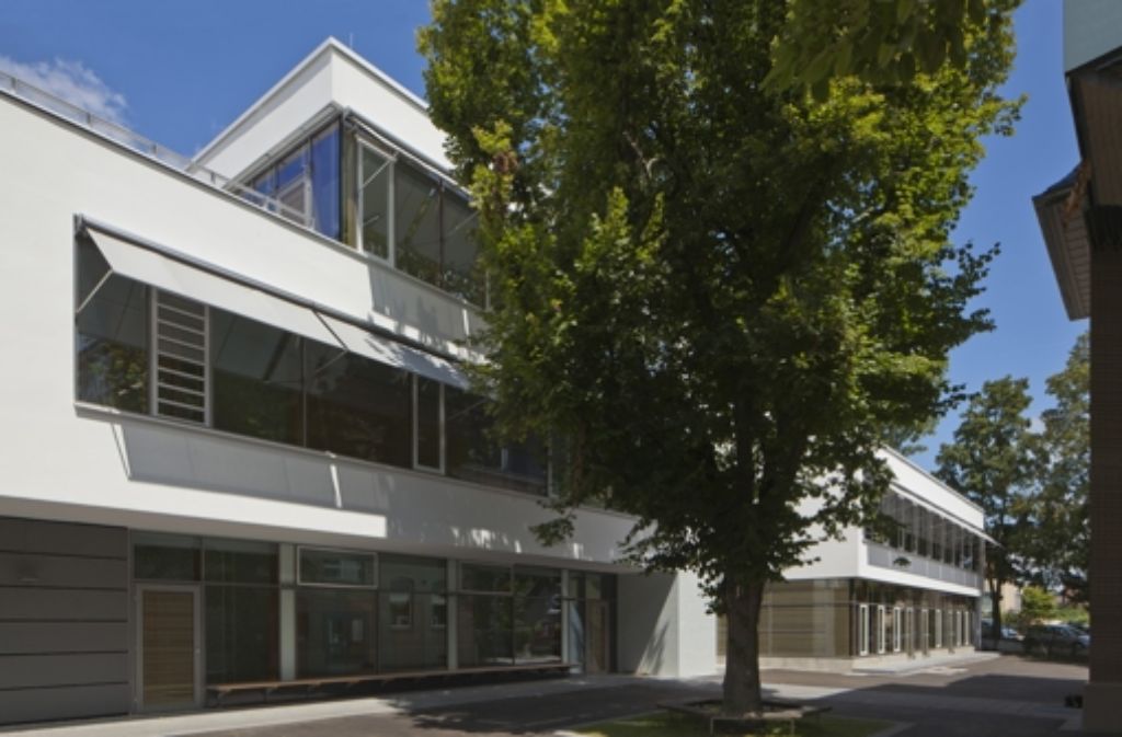Schule in Stuttgart-Mühlhausen. Architekt: Schürmann + Schürmann Architekten BDA, Stuttgart