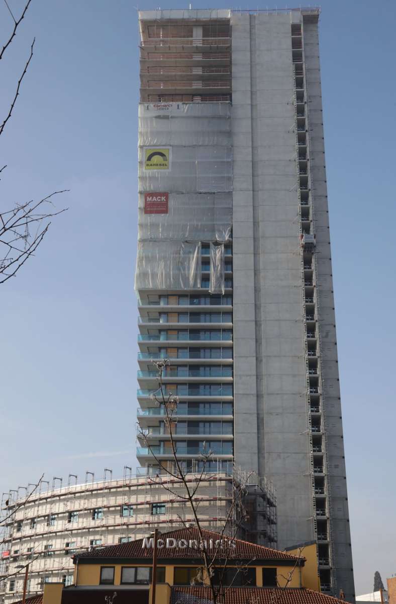 Die 34 Stockwerke des Wohnturms