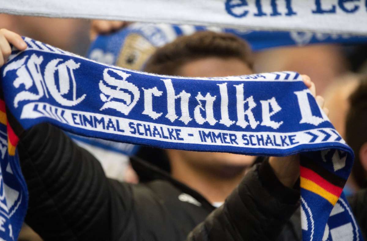 8. Platz: FC Schalke 04; Marktwert-Rang: 17; aktueller Platz: 16; Preis-Leistung: +1.