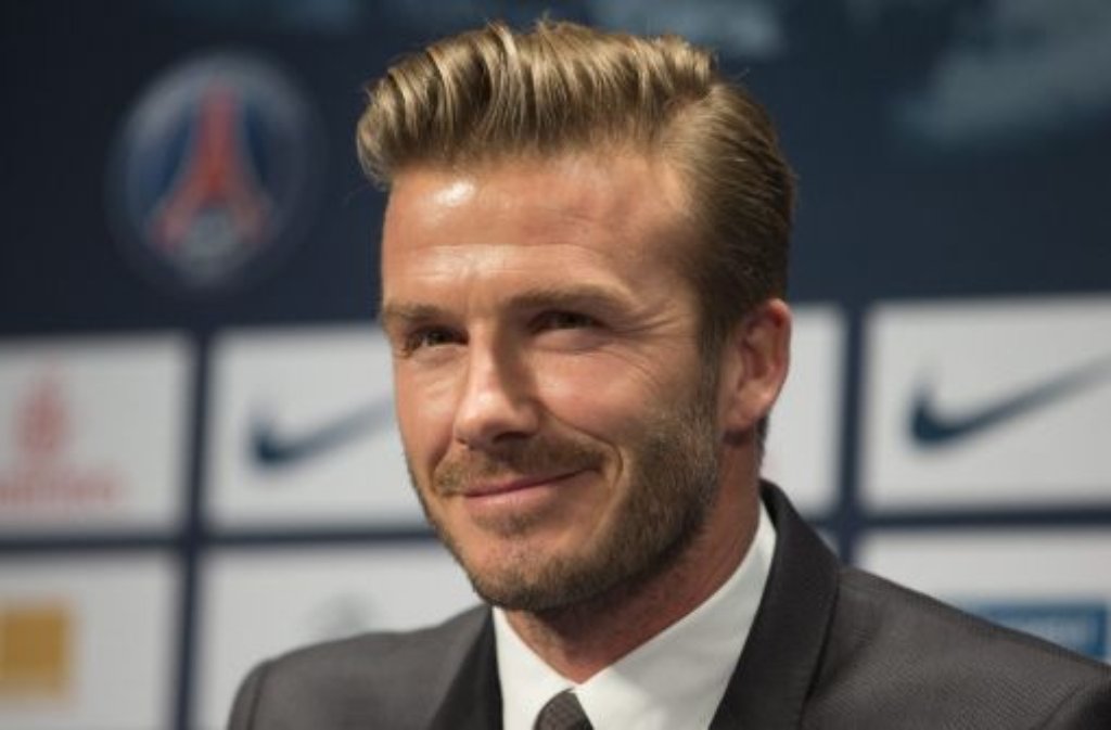 Fußball-Weltstar David Beckham hat wenige Wochen nach seinem Ausstieg bei Los Angeles Galaxy überraschend beim französischen Tabellenführer Paris Saint Germain angeheuert.
