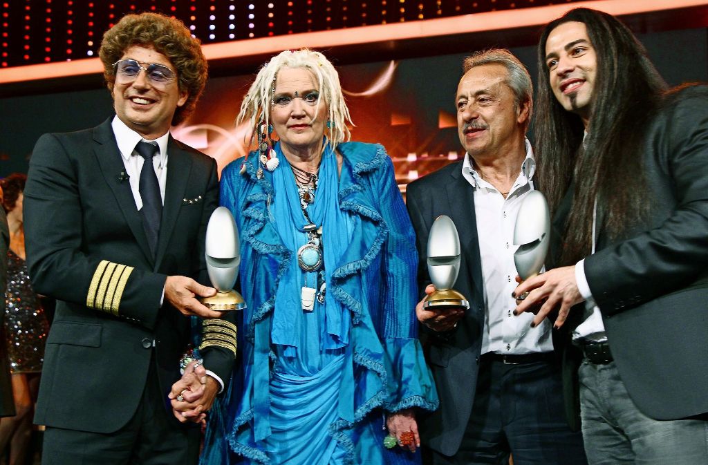 Gaby Köster 2012 bei der Verleihung des Deutschen Comedypreises (mit Atze Schröder, Wolfgang Stumph und Bülent Ceylan, v. li.). Foto: dpa