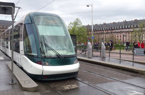 Eine Niederflur-Straßenbahn wie in Straßburg könnte 2030 durch Ludwigsburg rollen. Foto: Tim Höhn