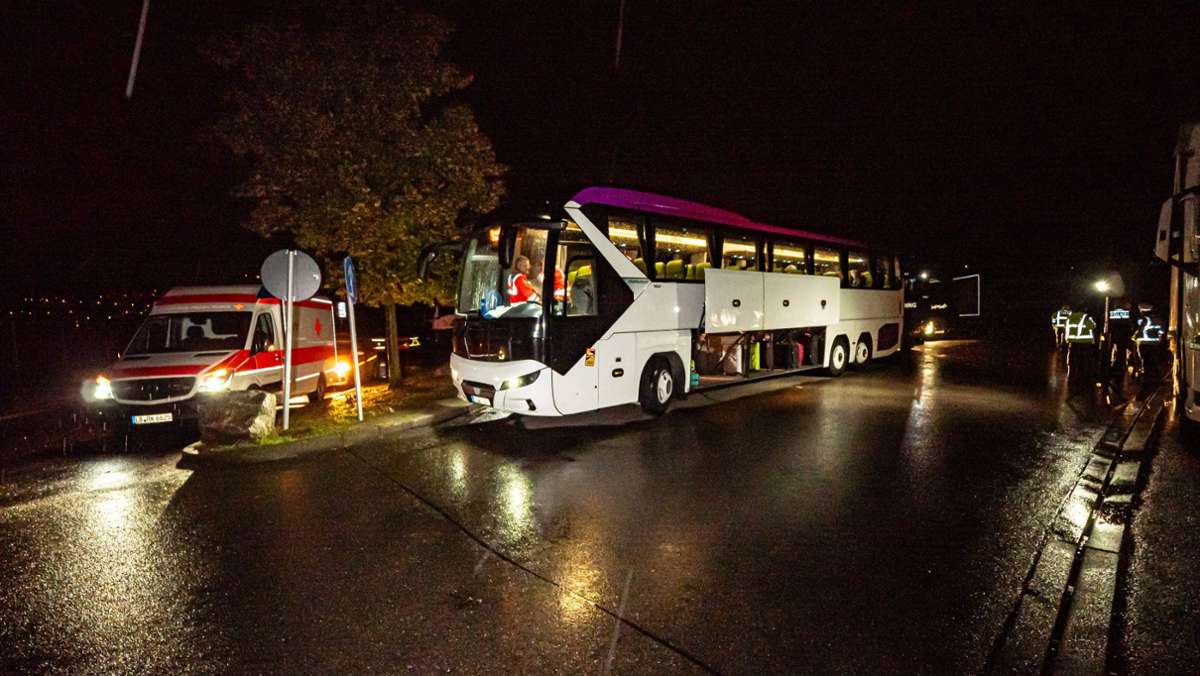 Gestrandete Senioren bei Gerlingen: Reisefirma verspricht Entschädigung nach Zwischenfall mit Bus