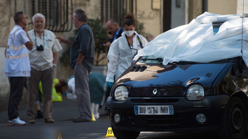 Bluttat in Marseille: Zwei Männer mit Kalaschnikows erschossen