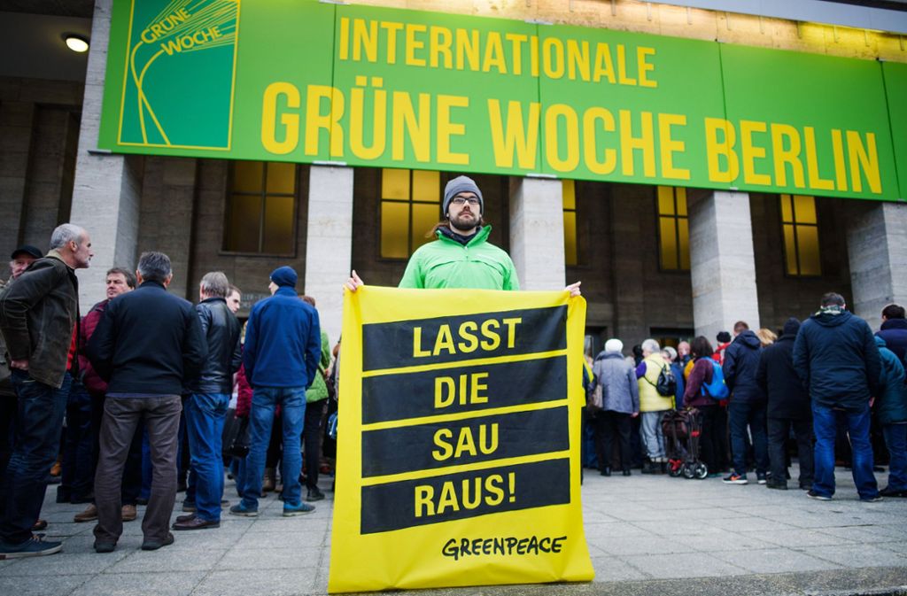 Greenpeace protestierte für mehr Tierschutz.