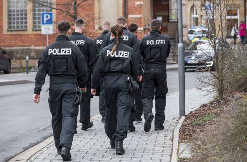 160 Polizistinnen und Polizisten sind im vergangenen Jahr im Einsatzgebiet des Präsidiums Ludwigsburg verletzt worden. Foto: picture alliance/dpa/Daniel Vogl