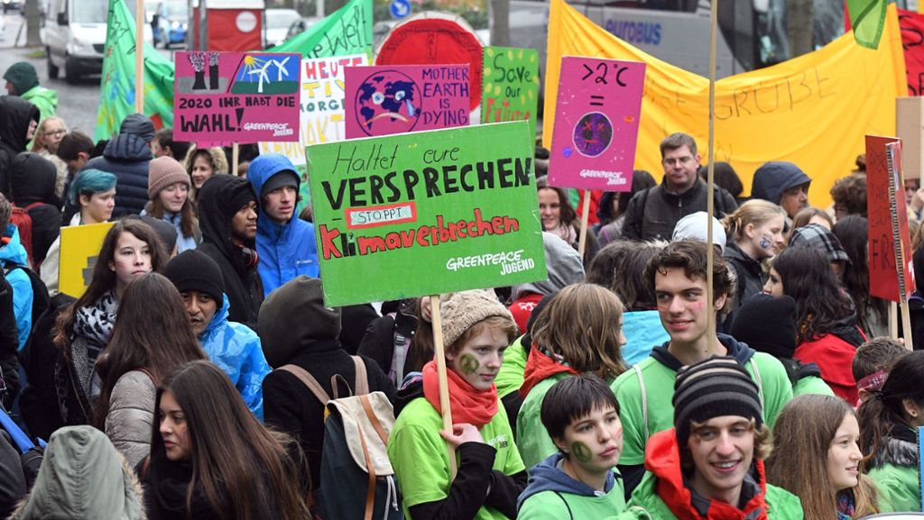 Stuttgart: Schüler demonstrieren für andere Klimapolitik