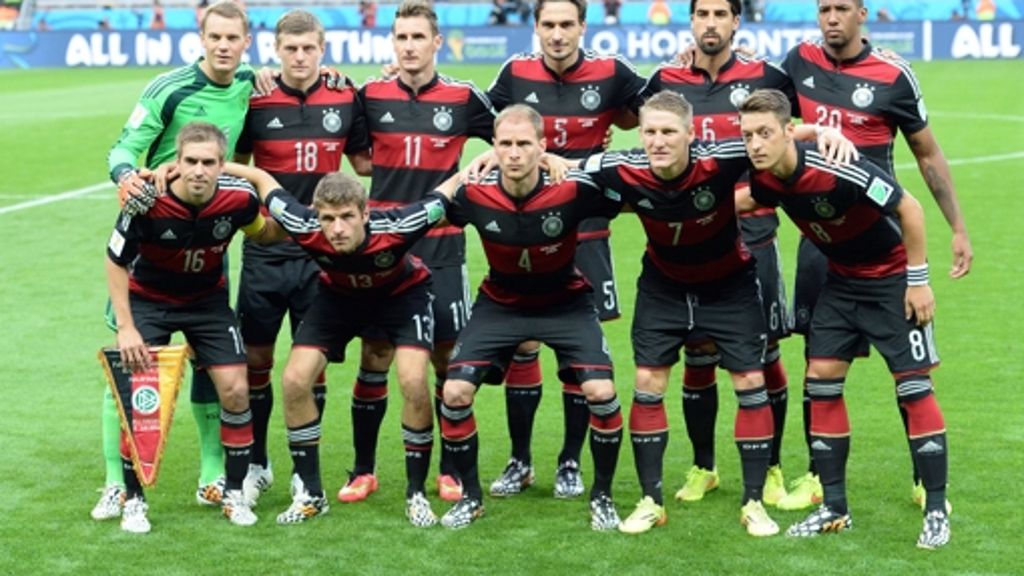  Von hinten bis vorne eine grandiose Vorstellung: gegen Brasilien hat die DFB-Elf als Team beeindruckt. Das Team in der Einzelbewertung – von Keeper Manuel Neuer bis zum eingewechselten Julian Draxler. 