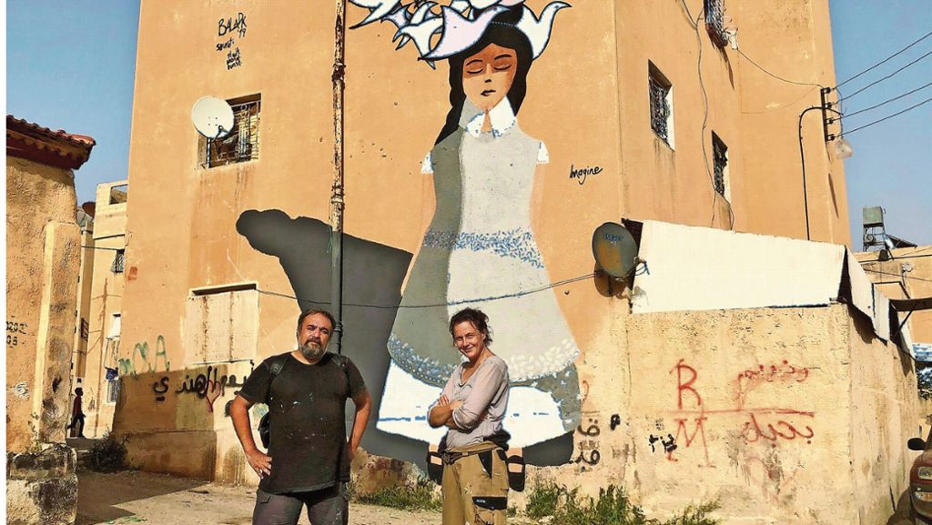  In einem der ärmsten Viertel der jordanischen Hauptstadt Amman bringt ein deutscher Street-Art-Künstler Menschern zusammen, indem er Wände bemalt. Vor allem Frauen werden dadurch plötzlich in der Öffentlichkeit sichtbar. Für die Aktivisten ist das eine Mutprobe. 