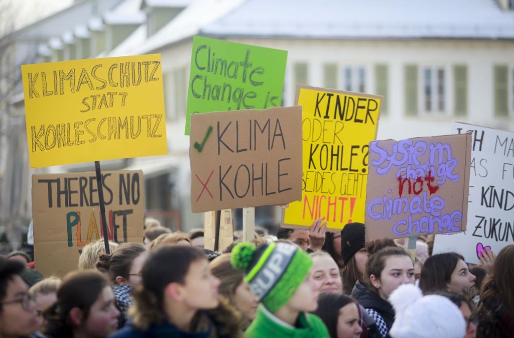 25. Januar: Auch im Kreis geht die Jugend auf die Straße: Die Bewegung Fridays for Future protestiert erstmals in der Barockstadt. Zur Demo kommen rund 300 Teilnehmer.