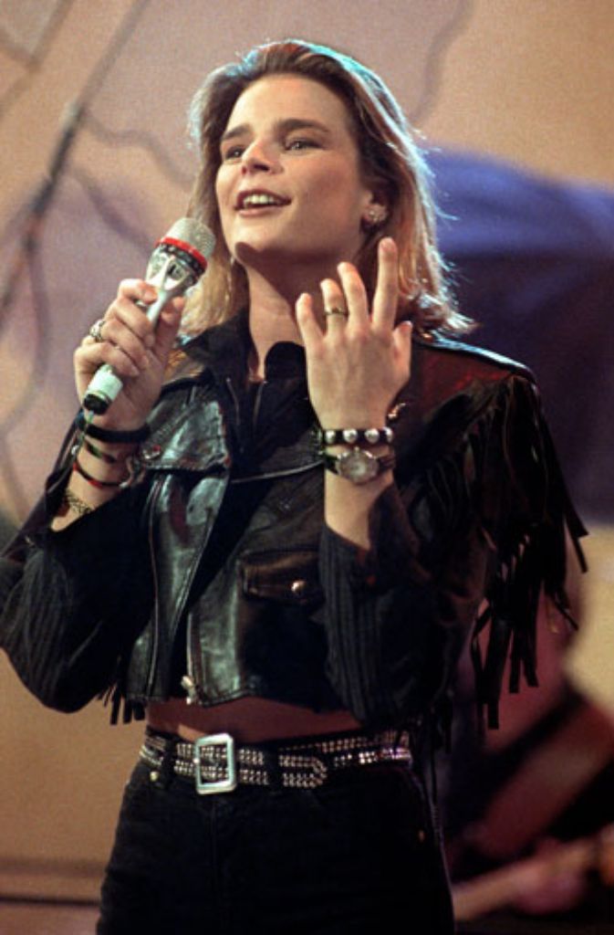 1986 landet die Pop-Prinzessin mit "Irresistible" einen Hit. Aber ihre Musikkarriere ist nicht von langer Dauer. 1991 floppte ihr zweites Album "Stéphanie".