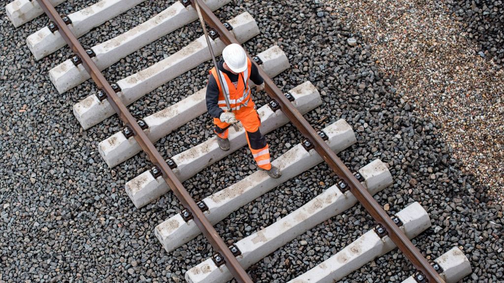 Deutsche Bahn: Bahnfahrer brauchen auf Strecke Stuttgart-München Geduld