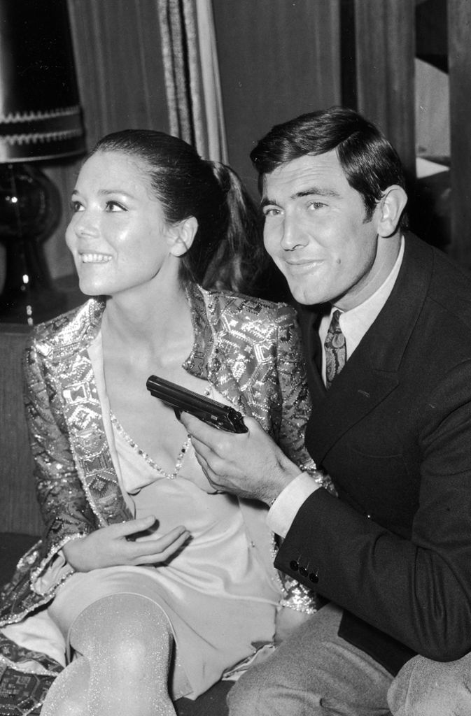 Diana Rigg und George Lazenby 1968 bei einer Pressekonferenz zum Bond-Film „Im Geheimdienst ihrer Majestät“