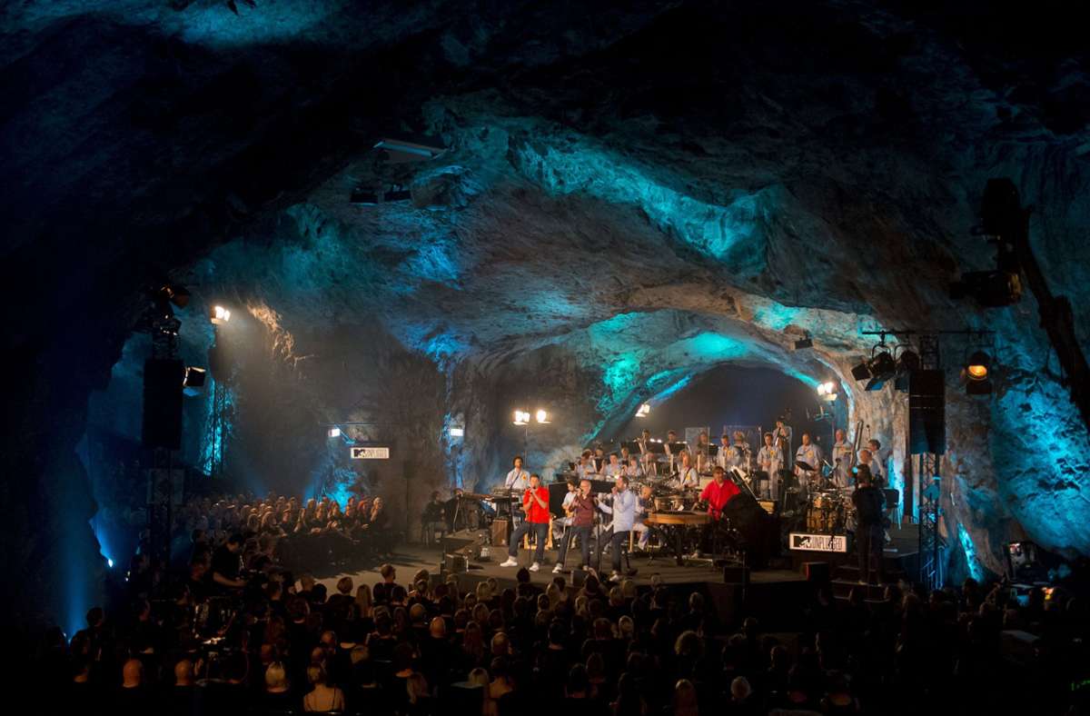 2000 nahmen die Vier ein MTV Unplugged in der Balver Höhle in Nordrhein-Westfalen auf. War super. Deshalb kamen sie zur Neuauflage 2012 gleich wieder.