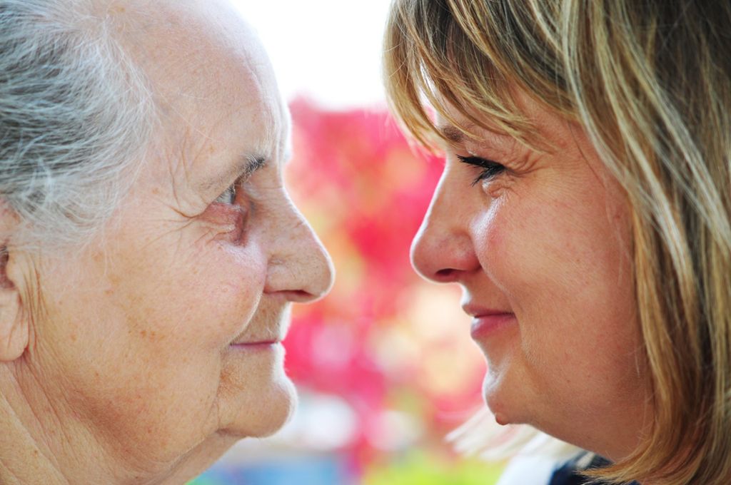 Wer im Alter sorgenfrei leben will, muss rechtzeitig vorsorgen.  Foto: AdobeStock