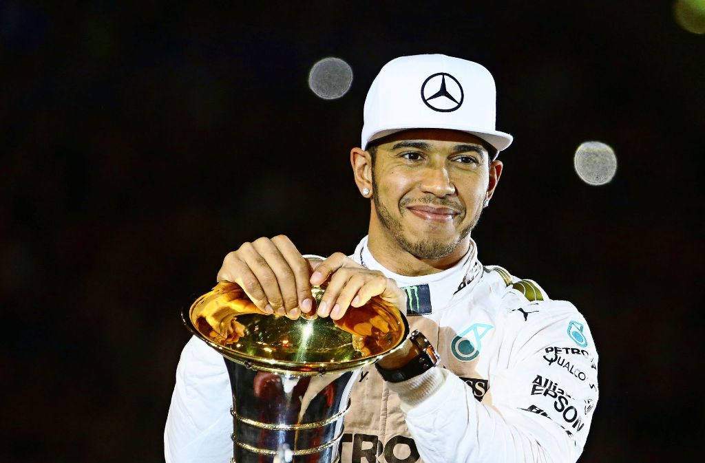 2014, 2015: Nach einer Regeländerung ist der Mercedes das überlegene Auto – Hamilton gelingen in 19 Rennen elf Siege, Teamkollege Nico Rosberg vier.