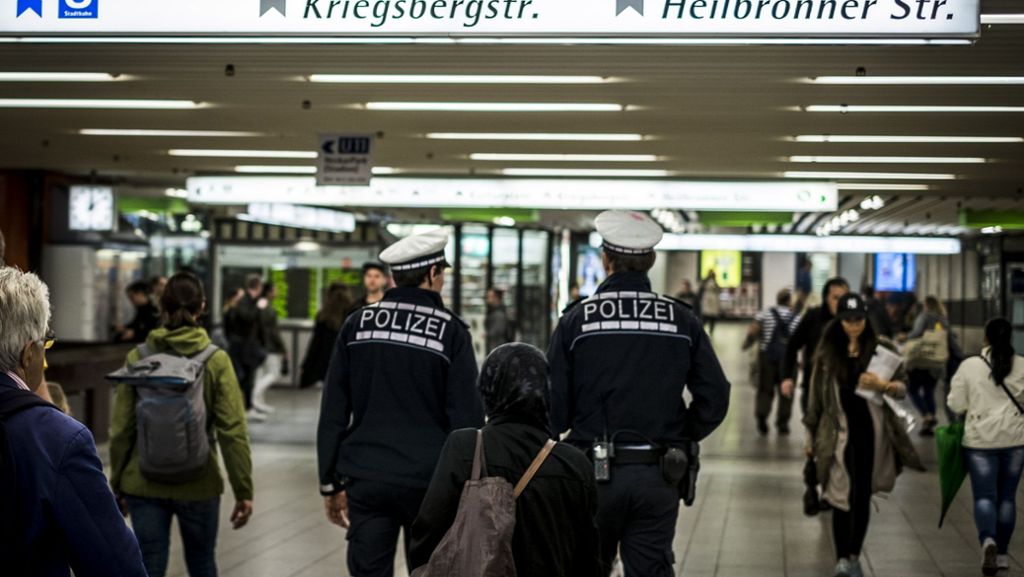 Klett-Passage in Stuttgart: 77-Jähriger soll 16-Jährigen zum Sex aufgefordert haben