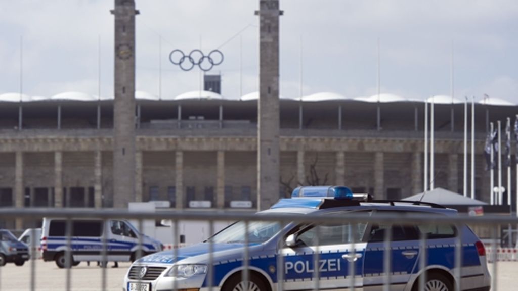 Deutschland gegen England: 1500 Polizisten sichern Länderspiel in Berlin