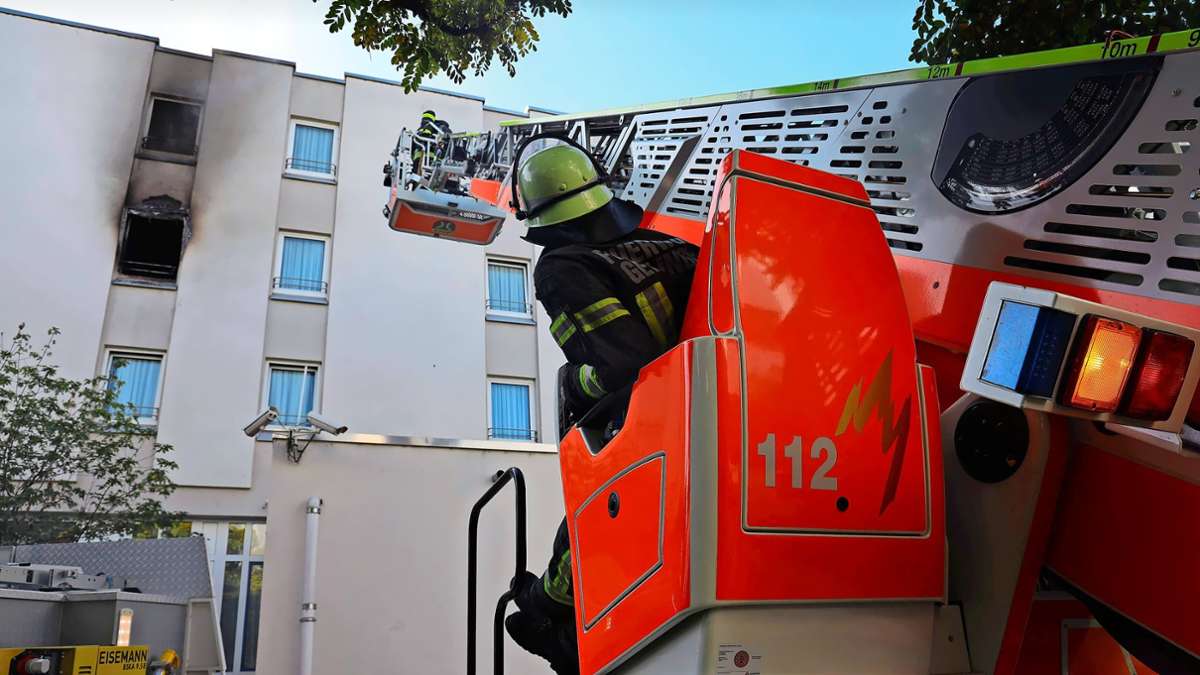 Feuer in Gerlingen: Schaden in Millionenhöhe bei Hotelbrand