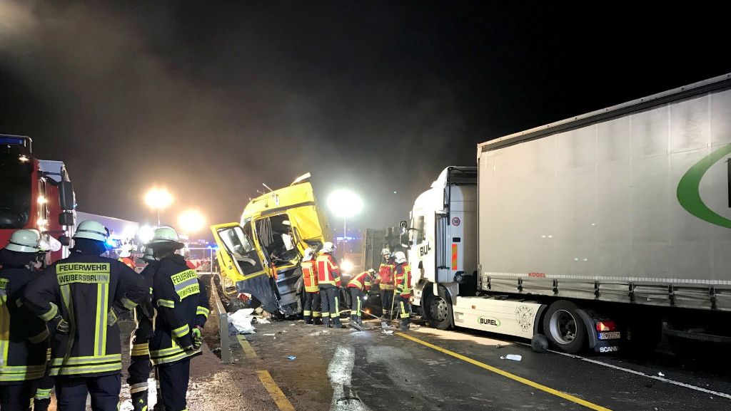 Unfall im Kreis Aschaffenburg: Drei Menschen sterben auf der A3