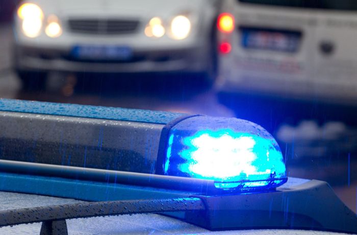 Vorfall in Stadtbahn in Vaihingen: Masken-Muffel beleidigt Stadtbahnfahrer