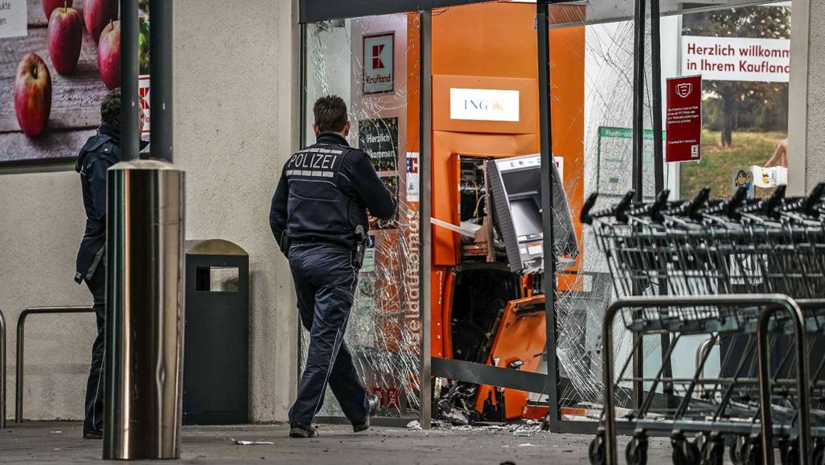 Explosion in Uhingen: Räuber sprengen Geldautomaten