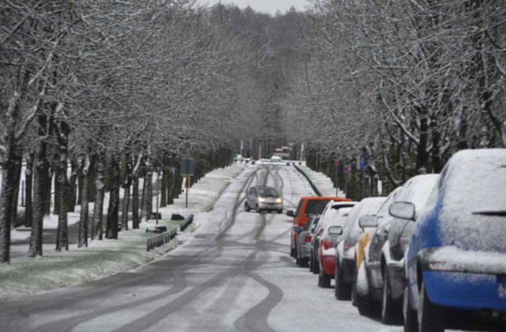 Der Winter ist da - und mit ihm wieder jede Menge Chaos auf den Straßen. In Stuttgart passieren an den ersten Schneetagen etwa doppelt so viele Unfälle wie sonst. Hier die besonders gefährlichen Straßen in Stuttgart: Foto: Fotoagentur Stuttgart