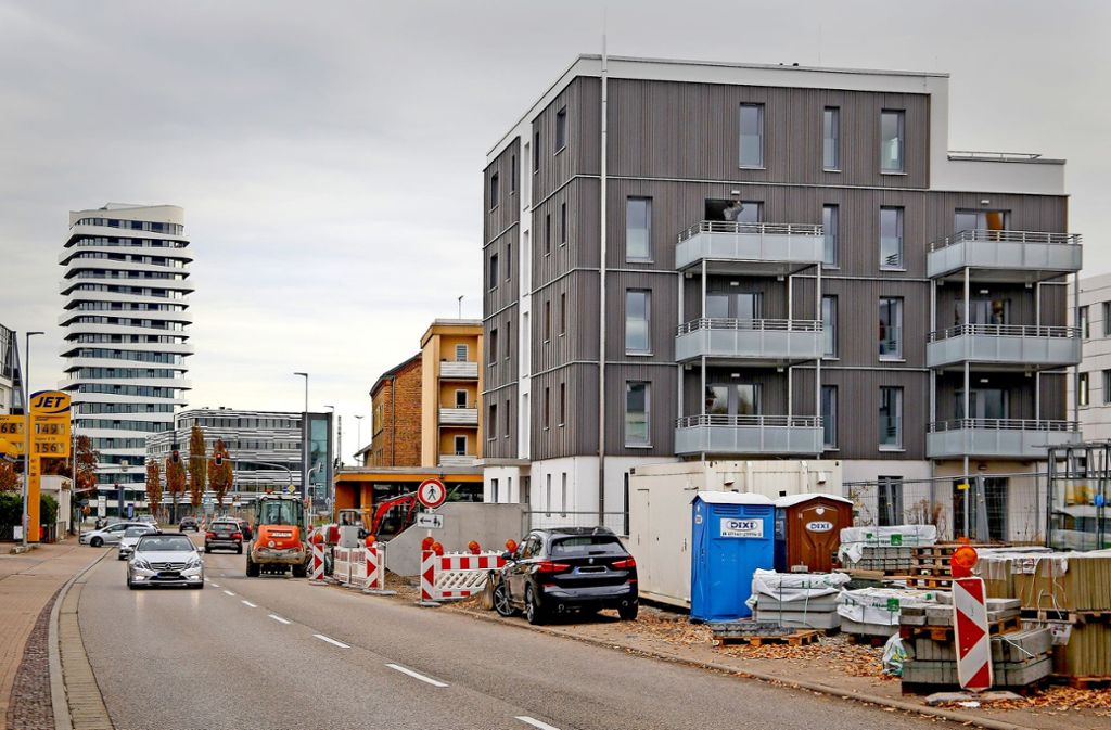 Schon bevor das Land seine Offensive startete, wuchs in Bietigheim-Bissingen dieses Holz-Hybrid-Mehrfamilienhaus in die Höhe. Jetzt ist es fertig.