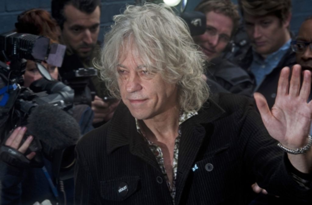 Ebenfalls auf der Open-Air-Bühne am Mercedes-Benz-Museum spielen der irische Rockmusiker Bob Geldof  (Foto) und der US-Gitarrist Carl Verheyen am Sonntag, 5. Juli. Eröffnet wird der Abend um 18.45 Uhr von Simon Paterno.