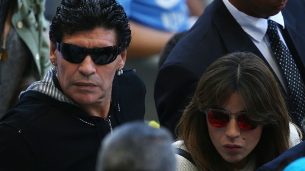 Pelé und Beckenbauer beleidigt: Maradona spricht von Idioten