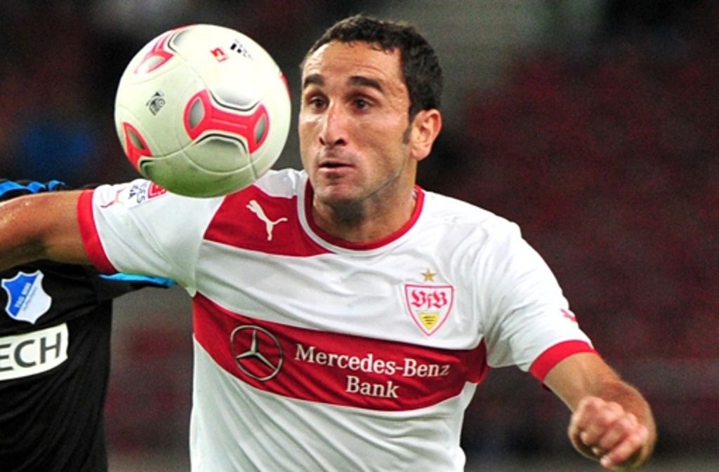 Ab in die Heimat: Linksverteidiger Cristian Molinaro verlässt den VfB Stuttgart und schließt sich dem italienischen Erstligisten FC Parma an. 2010 hatte Molinaro das Nationaltrikot Italiens getragen.
