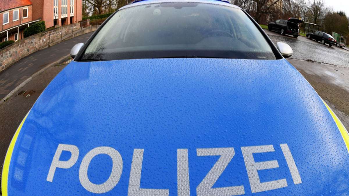Unfall in Esslingen: Streifenwagen gerammt