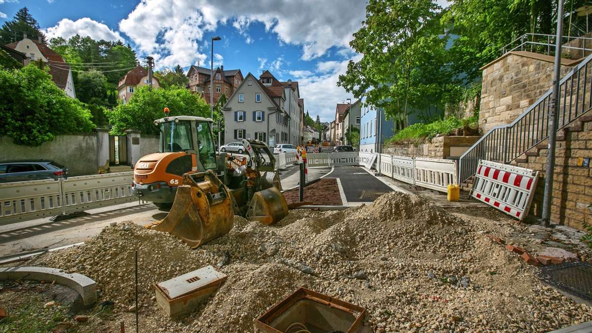  Die Großbaustelle in der Geiselbachstraße wird bald beendet sein. Doch schon stehen in Esslingen neue Baustellen auf der Agenda der Stadtverwaltung – inklusive Vollsperrungen. 