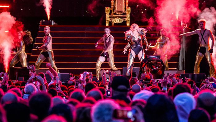 Christina Aguilera bringt Showbiz nach Stuttgart