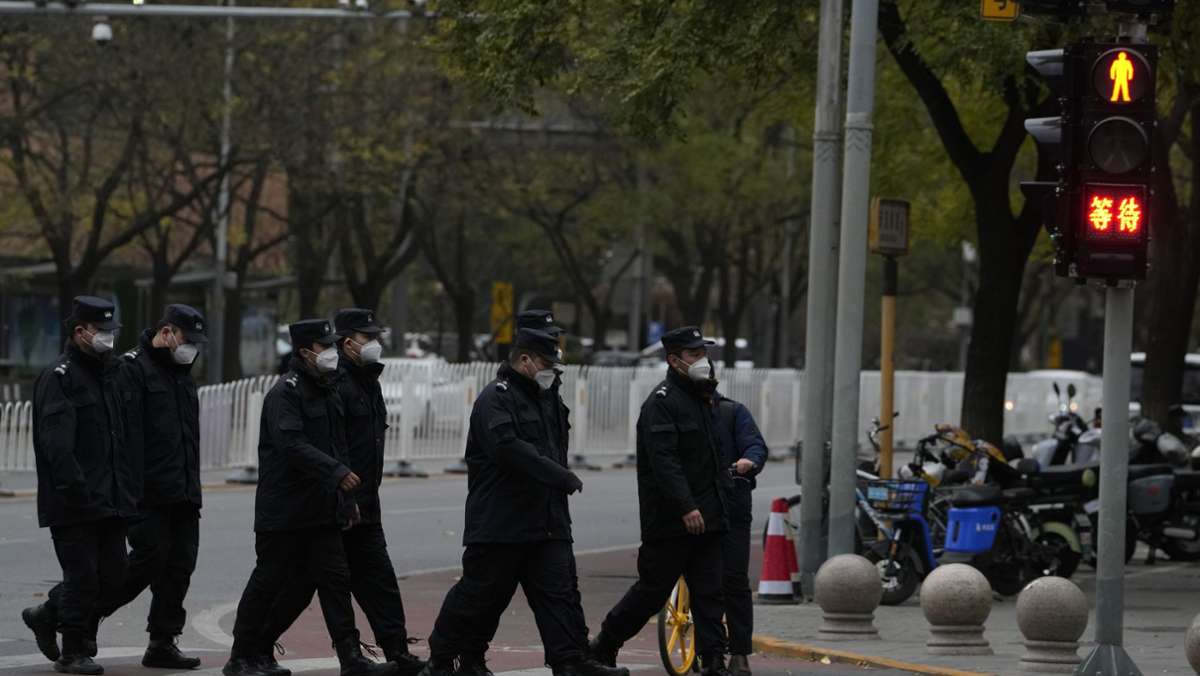 Proteste in China: Peking zückt die Peitsche