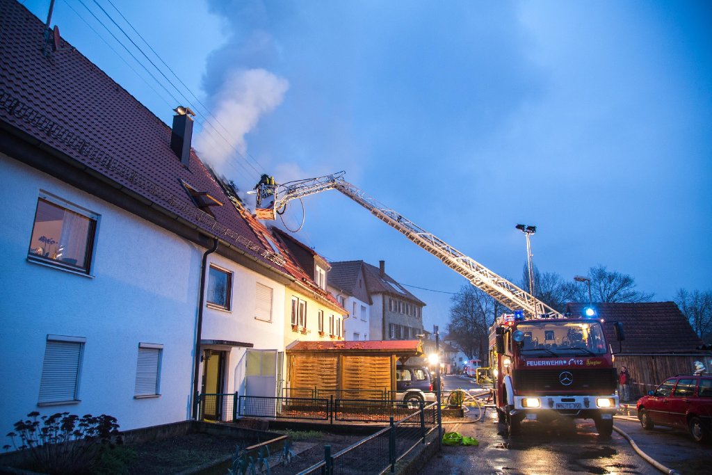 In Plüderhausen kam es zu einem ausgedehnten Dachstuhlbrand.