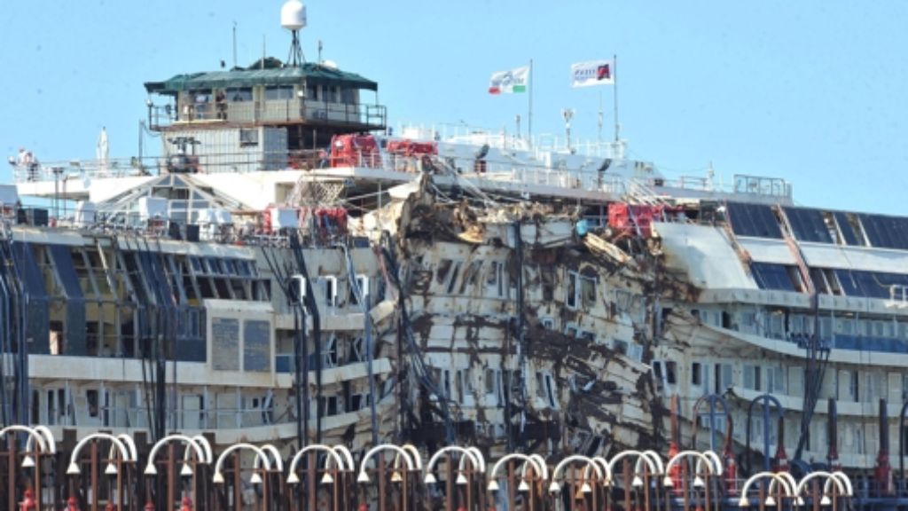  Zweieinhalb Jahre ist das Unglück der Costa Concordia vor der italienischen Insel Giglio nun schon her. Jetzt bekommen die deutschen Opfer Schadenersatz. 